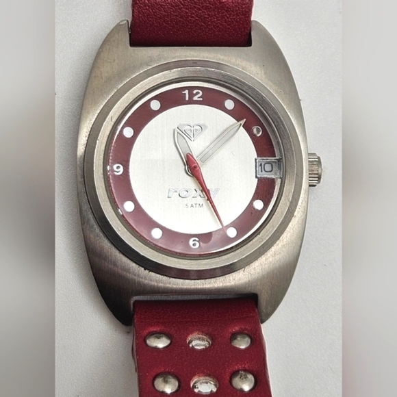 ๐ข3/$19๐ข ROXY Wine Red Burgundy Biker Style Watch Untested - Picture 2 of 4